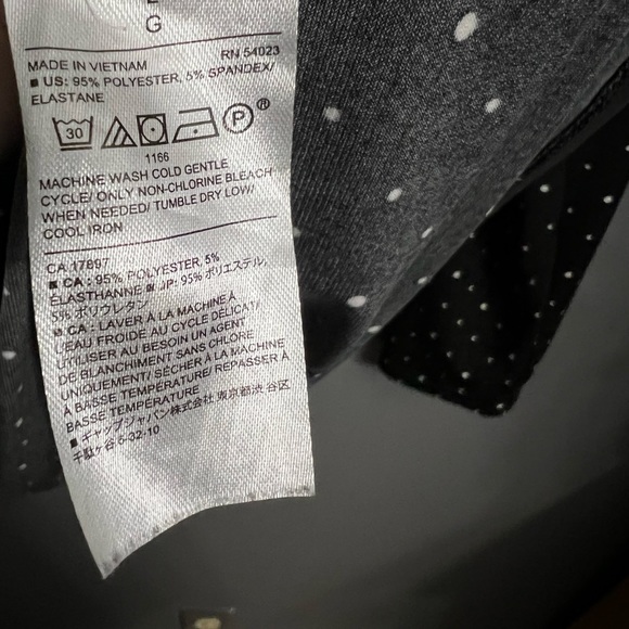 Banana Republic Polka Dot Criss Cross Blouse! - Picture 4 of 4